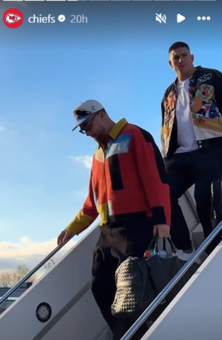 Travis Kelce flies to Buffalo for game after sweet nod from Taylor Swift