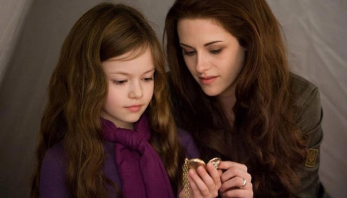 Twilight Breaking Dawn 2 star kid makes first appearance in 12 years