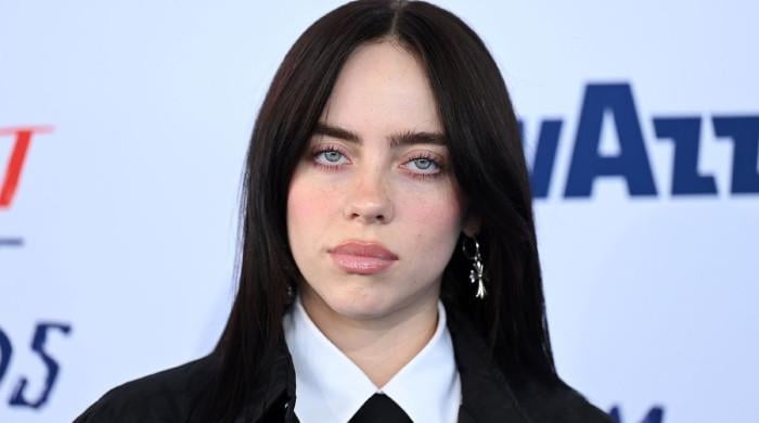 Billie Eilish pens down heartfelt message for fan’s tragedy before concert