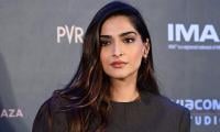 Sonam Kapoor Finds Inspiration In Kajol's 'empowering' Outlook