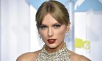 Taylor Swift Escapes 'great Crowd' With Her Gals In LA After Night Out