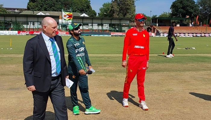 Toss between Pakistan and Zimbabwe. — PCB