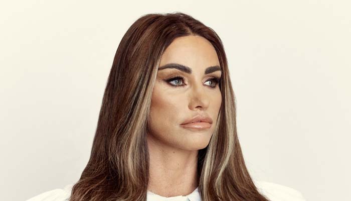 Katie Price called out for her indecent act during stage show rehearsals