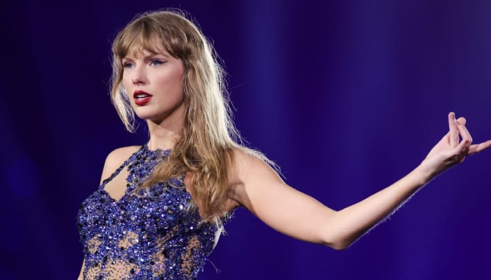 Fans are convinced Taylor Swift is sending signals for a big announcement