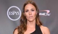 Jennifer Garner Gets ‘hugs’ By Hollywood Pals During Moment Of Heartache