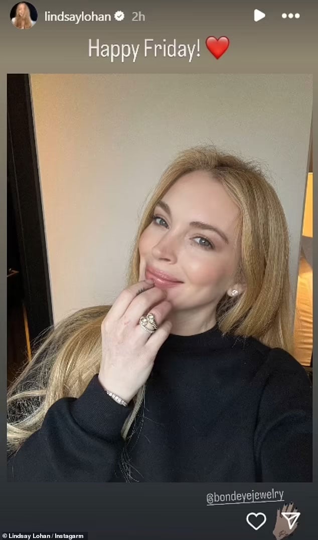 Lindsay Lohan breaks silence after fathers shocking plastic surgery confession