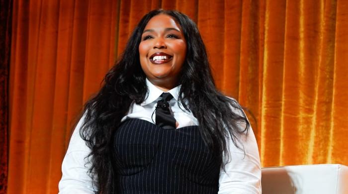 Lizzo rocks festive attire on Thanksgiving, continues to share fitness journey