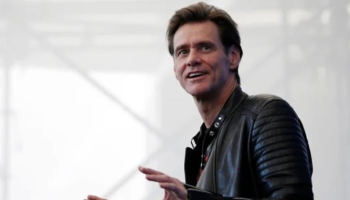 Director Bobby Farrelly reveals Jim Carrey already has name for new movie