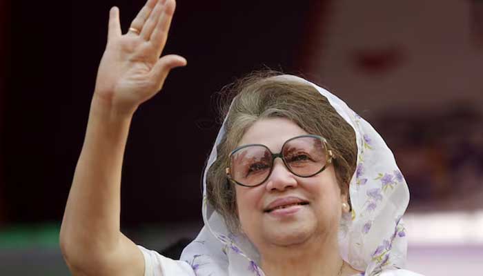 Bangladesh Nationalist Party (BNP) Chairperson Begum Khaleda Zia waves to activists as she arrives for a rally in Dhaka in this file picture taken January 20, 2014. — Reuters