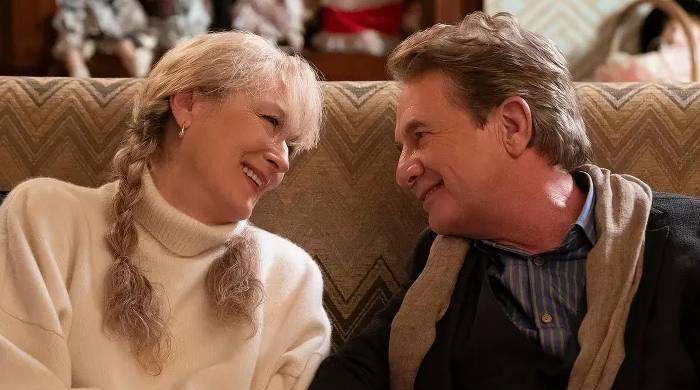 Meryl Streep, Martin Short fail to maintain romance beneath wraps