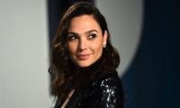 Gal Gadot Makes Sure Everyone Watches Her 'heart's Joyous Expression'