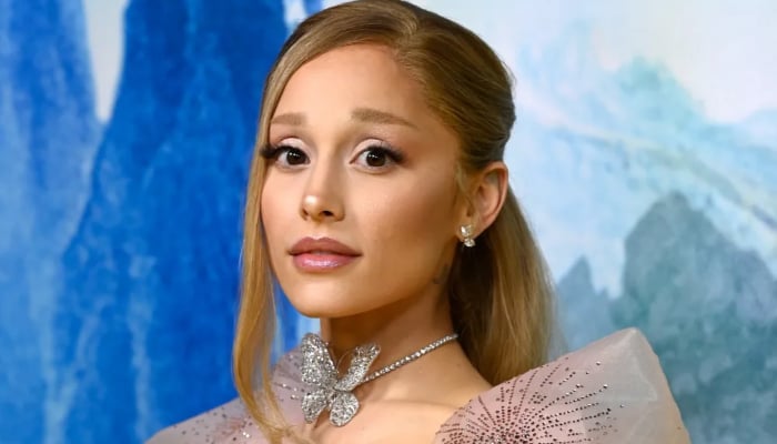 Ariana Grande on getting original Glinda wand