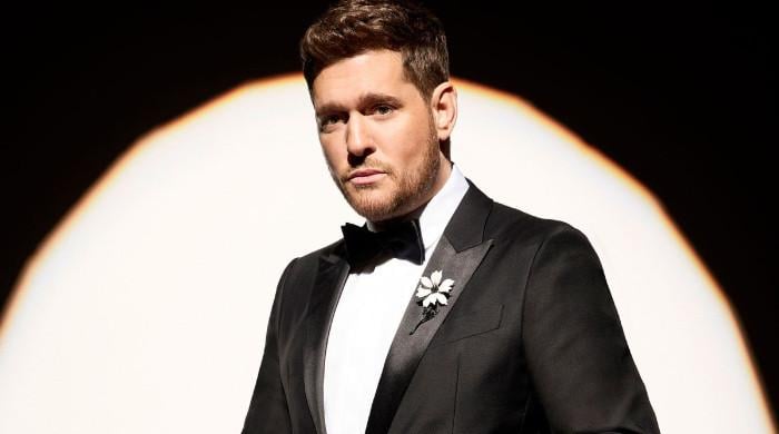 Michael Bublé displays on nerve-wracking meetup with Snoop Dogg