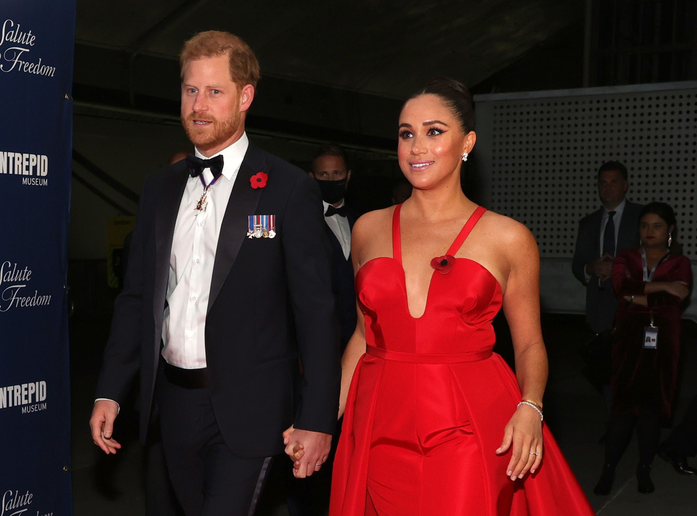 Prince Harry chooses Meghan Markle over King Charles, Prince William?