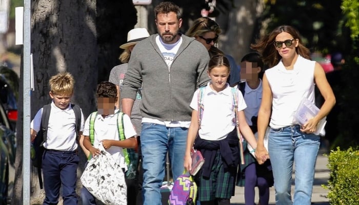 Jennifer Garner and Ben Affleck come together to celebrate Christmas with children