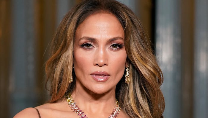 Jennifer Lopez shares insights from 2025 life goals following split from Ben Affleck