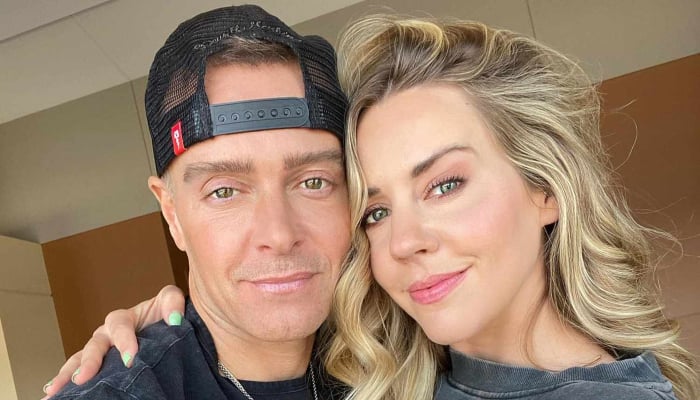 Joey Lawrence and his wife Samantha Cope reunite after split