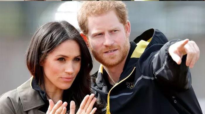 Harry’s new hustle: Royal Family goes MIA, specialists ask ‘Where’s the crown?’