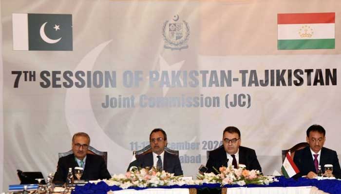 Power Minister Awais Leghari and Tajikistan Minister for Energy and Water Resources, Juma Daler Shofaqir co-chairing seventh Pakistan-Tajikistan Joint Commission meeting in Islamabad, December 111 2024. — PID