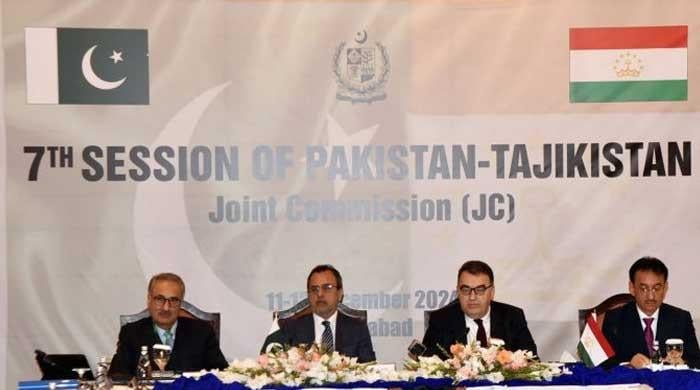 Pakistan, Tajikistan ink ‘landmark’ MoUs at joint commission meeting