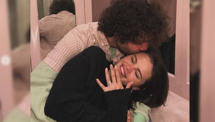 Selena Gomez got engaged for the first time!