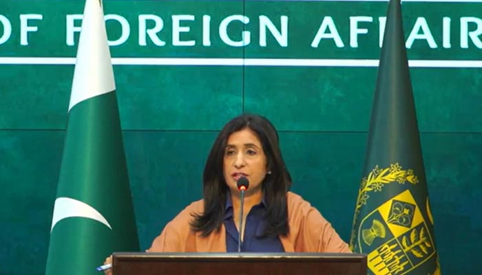 Foreign Office spokesperson Mumtaz Zahra Baloch speaking during weekly press briefing on Thursday, December 12, 2024. — APP