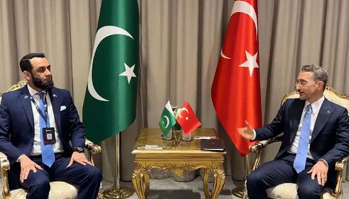 Information Minister Attaullah Tarar (left) meets Turkish Presidency’s Head of Communications Fahrettin Altun in Istanbul on December 14, 2024.— Radio Pakistan