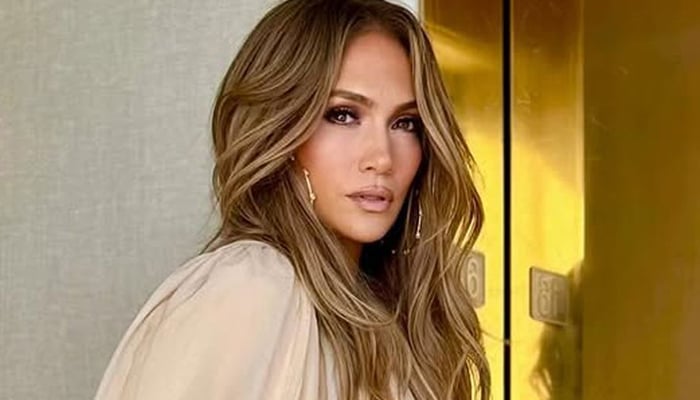 Jennifer Lopez embraces carefree vibe following Ben Afflecks recent outing