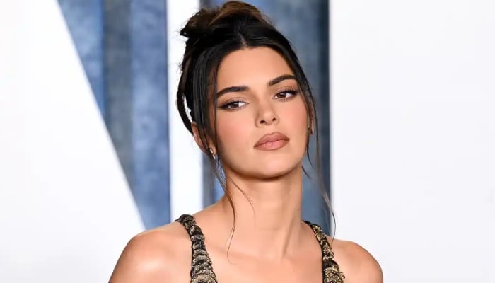 Kendall Jenner excites fans by sharing stunning photos ahead of Christmas