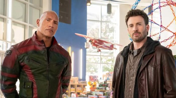 ‘Red One’: Dwayne Johnson, Chris Evans’ movie will get inexperienced sign by binge-watchers