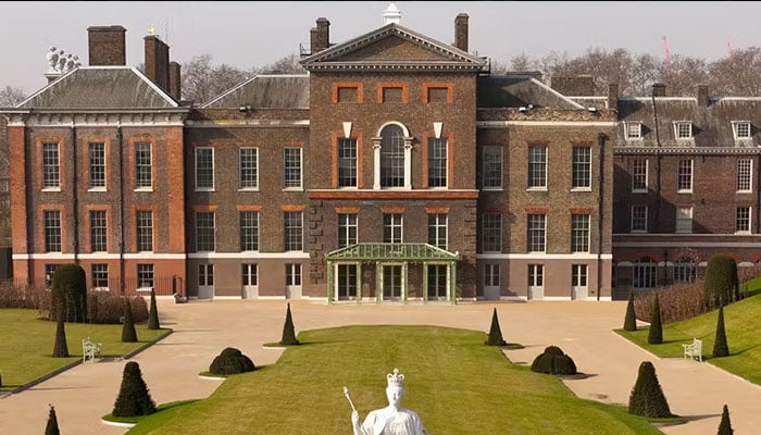 Kensington Palace delights fans with new video message