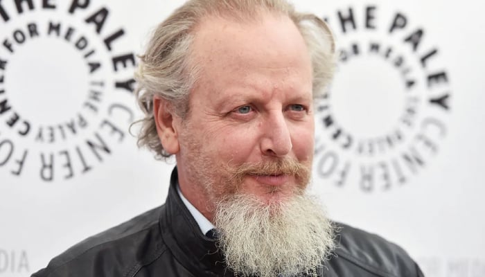 Daniel Stern says farm is a great place for him after quitting Hollywood