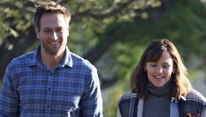 Is Jennifer Garner engaged to boyfriend John Miller?