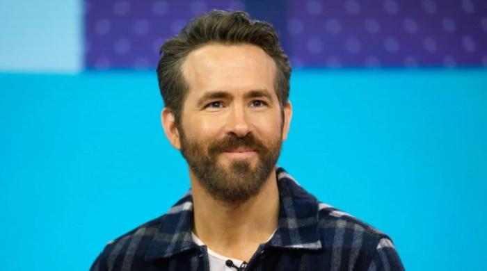 Ryan Reynolds sends birthday greetings to ‘baddest man in showbuzz’