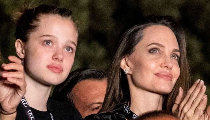 Angelina Jolie left alone by Shiloh for Christmas shopping