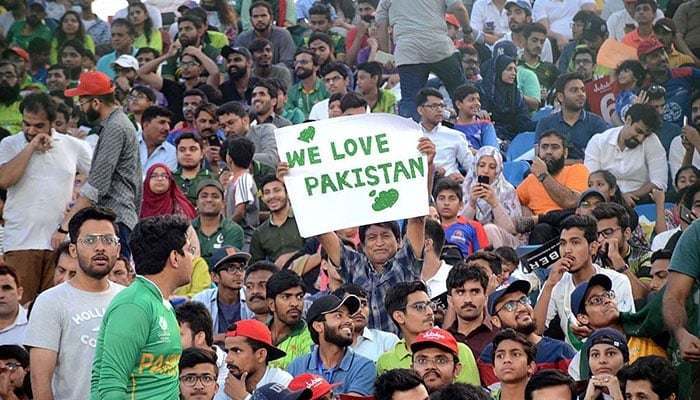 Spectators cheer during Pakistan vs West Indies 1st T20I at the National Stadium Karachi. —APP/File