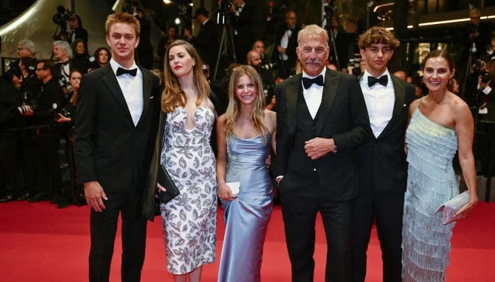 Kevin Costner’s children trying to lift his spirits through thick and thin