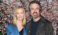 Lisa Kudrow, Ray Romano Playfully Promote 'No Good Deed' With 'Friends’ Couch At WB Lot