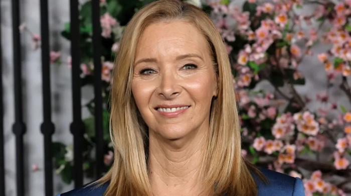 Lisa Kudrow’s co-star gushes over working with ‘Friends’ star