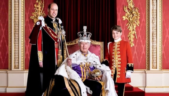 Prince Williams shocking move fuels King Charles abdication speculation