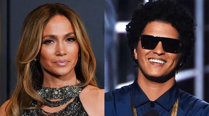 Jennifer Lopez scoffs at Bruno Mars’ ‘ridiculous’ marriage ceremony payment