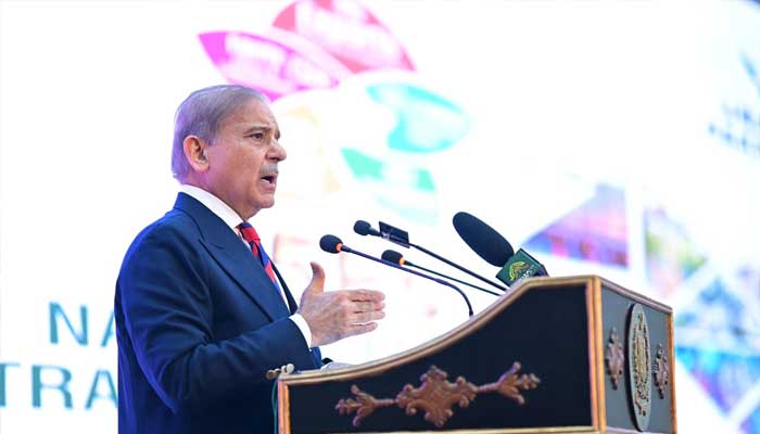 Prime Minister Shehbaz Sharif addressing inaugration ceremony of 5-year National Economic Transformation Plan dubbed as Uraan Pakistan in Islamabad, December 31, 2024. — PID