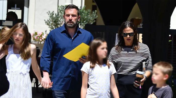 Ben Affleck, Jennifer Garner youngsters assist dad with main 2025 plans