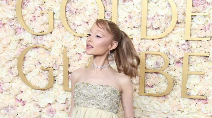 Ariana Grande’s Golden Globes night time takes surprising flip