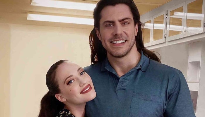 Kat Dennings on love life before marriage