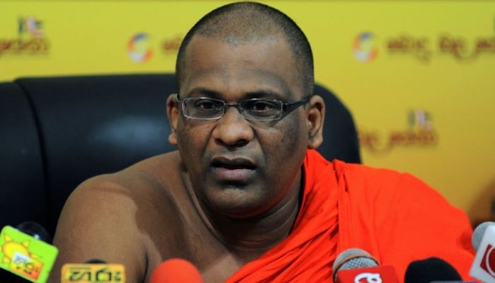 Controversial Sri Lankan Buddhist monk Galagodaatte Gnanasara addressing a press conference in Colombo, Sri Lanka. — AFP/ File