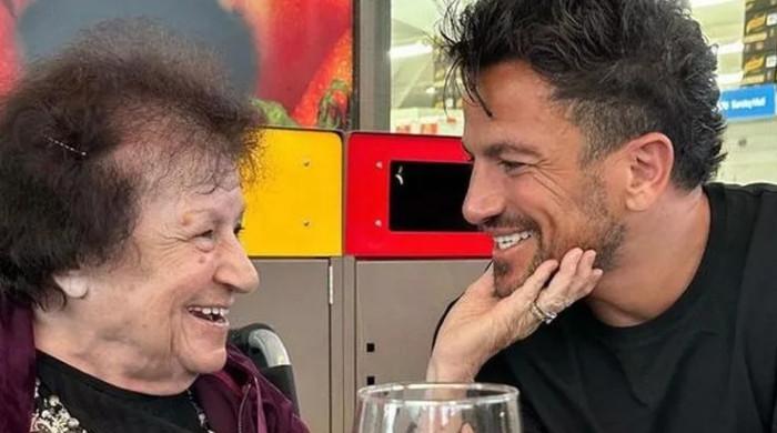 Peter Andre shares emotional second with ailing mom