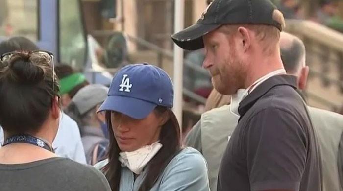 Meghan Markle, Prince Harry get emotional consoling wildfire victims