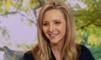 'Friends' Star Lisa Kudrow Drops Major Hint About Iconic Show Sequel