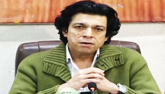 پاکستان کے عدالتی کمیشن کو ججوں کی سینئرٹی نظر انداز کرنے کی وجوہات بتانی چاہئیں۔